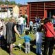 CasaOz - bimbi che giocano in cortile
