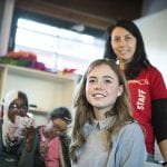 CasaOz - Giorgia Boni sorridente durante l'incontro con i bambini di CasaOz